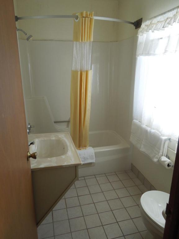 Days Inn 里弗顿 外观 照片